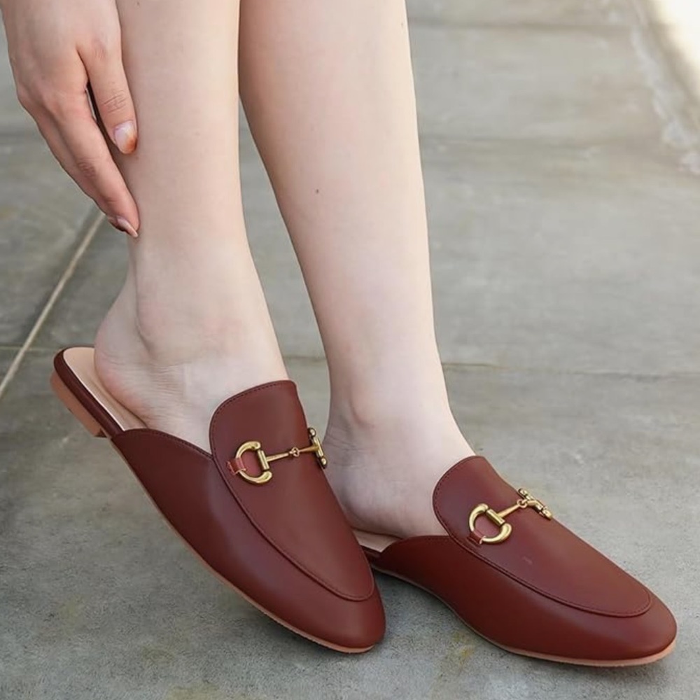Classic Brown Mule with Horsebit Detail - Picture 2 of 13